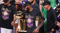 King James! Hvězdný LeBron ve finále opět zářil a získal cenu MVP