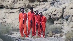 Brutální popravy ISIS: Obětem uvázali kolem krku GRANÁT!