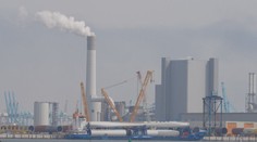 Europoslanci jednají o klimatickém balíčku. Možný je i zákaz spalovacích motorů