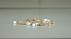 Vitamín C vaši imunitu nepodpoří. Je to mýtus, tvrdí terapeut z Extrémních proměn