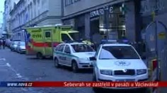 EXKLUZIVNÍ VIDEO: Sebevrah se zastřelil v pasáži u Václaváku!