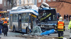 V Ostravě havaroval trolejbus. Devět zraněných!