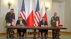 Pompeo chce v Polsku víc vojáků USA. Podepsal dohodu s ministrem