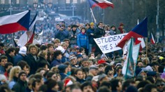 Demonstrace, oslavy i živé vysílání! Co se bude o víkendu dít? PŘEHLED