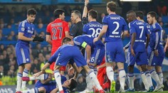 Červená pro Zlatana? Byli jak banda děcek, dobíral si Chelsea