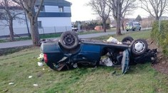 Tragická nehoda na Táborsku. Řidička nepřežila náraz do stromu