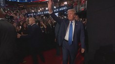 Republikánský sjezd pokračuje: Trump není jediný se zalepeným uchem