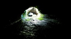 V Litvě objevili záhadný tunel do Běloruska. Přísně ho střeží stráže se psy