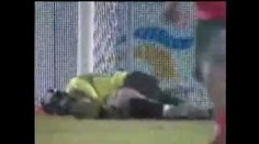Jsou fotbalisté banda simulantů?