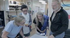 Do vesmíru i na dno Mariánského příkopu! Američanka zvládla obojí