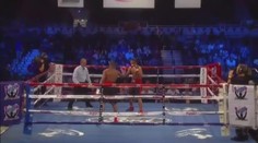 Trenýrky boxera skrývaly tajemství. Co mu z nich vypadlo?