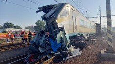 Pendolino se srazilo s jiným vlakem. Jeden člověk zemřel, další jsou zranění