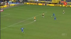 VIDEO: Měl to být gól, jenže...To musíte vidět!