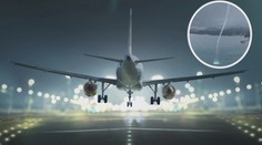 VIDEO: Pasažérům letadla se podařilo natočit tornádo vzdálené jen několik metrů