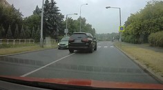 VIDEO: Hrozivý manévr SUV před přechodem v Praze. Ostatní vyvázli jen těsně