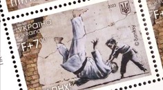 Dítě přepralo Putina. Ukrajina vyrobila známky k výročí války