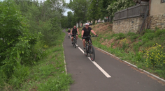Na silnicích umírá mnoho cyklistů. Přibývá nehod na elektrokolech