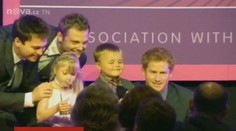 Prcek (6) chtěl dostat Harryho do rozpaků kvůli nahým fotkám