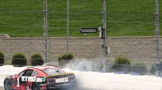 Manévr století v sérii NASCAR. Závodník si díky tomu zajistil finále