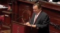 VIDEO: Opilý ministr řečnil v Senátu