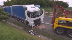 Dálnici D8 zatarasila hromadná nehoda kamionů a osobních aut