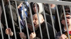 Běs na tribunách je čím dál horší. Právník říká, co fandům hrozí!