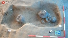 U Opavy objevili dvě pravěká naleziště Archeologové teď v laboratoři otevírají pohřební nádoby