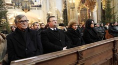 OBRAZEM: Kdo se přišel na mši rozloučit s Jiřinkou? GALERIE