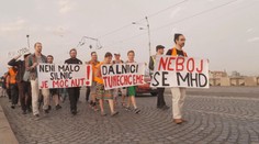 Další protesty na pražské magistrále. Aktivisté žádají plošné zavedení třicítky