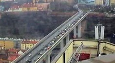 Legerovu ulici ucpaly kolony, doprava na stupni 5. Kamery ON-LINE