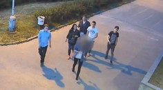 Grázlové! Jeden dívku (16) tloukl, druhý jí vybral kapsy! Poznáte je?