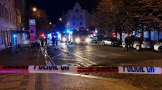 Požár ve sklepě poškodil plynové potrubí, hasiči evakuovali dva vchody
