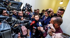 Jsem dobrý táta, hájil se před soudem Babiš. Expremiér se neubránil slzám