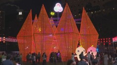 V Hongkongu slaví Festival Měsíce. Patří k němu i tanec s ohnivým drakem