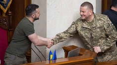 Zemětřesení v ukrajinské armádě. Zelenskyj se chce zbavit jejího velitele