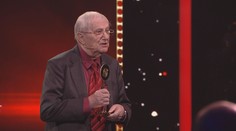 Do Síně slávy Českého slavíka usedl Jiří Suchý. Cenu mu předala Jitka Molavcová