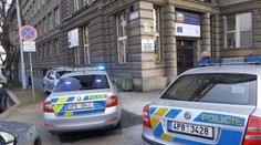 Útok ve škole! Žárlivý mladík (21) napadl studentku, byla těhotná