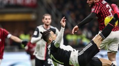 Ta byla přísná! Ronaldo vzal Zlatanovi výhru penaltou v poslední minutě