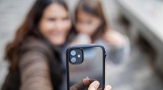 Revoluční funkce: Z nového iPhonu bude možné volat i textovat bez signálu