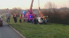 Policejní auto havarovalo v Praze, dva policisté skončili v nemocnici