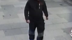 Muž se nabídl, že turistku doprovodí, pak ji měl znásilnit! Hledá ho policie
