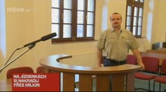 Řidiči autobusu ukradli statisíce z jízdného, soud je poslal za mříže