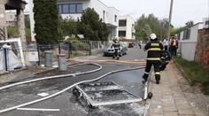Ze zapálení rodinného domu je obviněný 80letý muž. Hrozí mu 20 let vězení