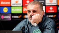 Gólman Kinský nemá trenéra. Tottenham i přes evropskou trofej vyhodil kouče