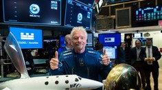 Milník v dobývání kosmu! Miliardář Branson doletěl k hranici vesmíru
