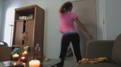 Video: Sexy rozžhavený tanec v podání mladé slečny