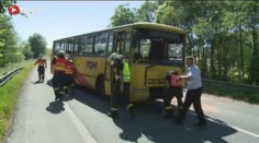 NÁRAZ do autobusu! O život přišel řidič osobního auta