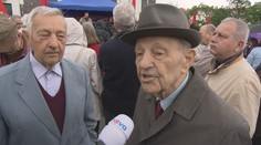 Milouši, děkujeme! píšou komunisté. Schytali to za srovnání s Havlem