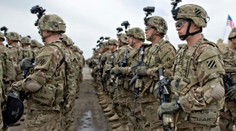 Američané opouští některé orgány NATO. Domů se mají vrátit stovky vojáků