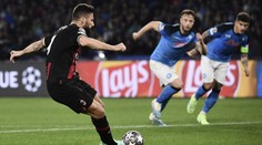 Neapol zdramatizovala bitvu s AC Milán, v Lize mistrů ale končí. Loučí se i Chelsea